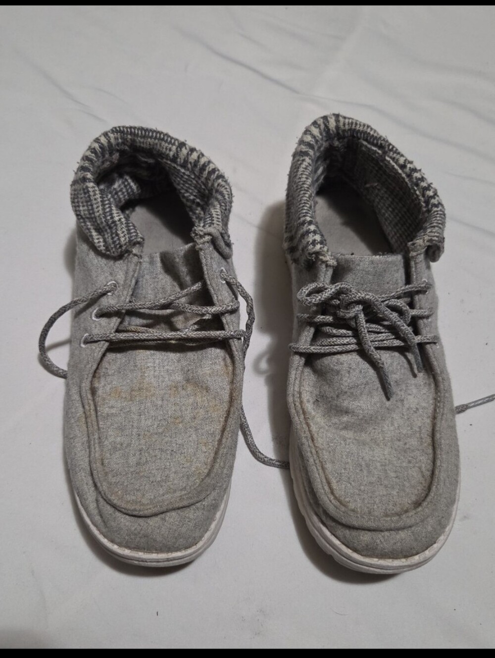 Nobo Women's size 7 grey high top canvas shoes #28